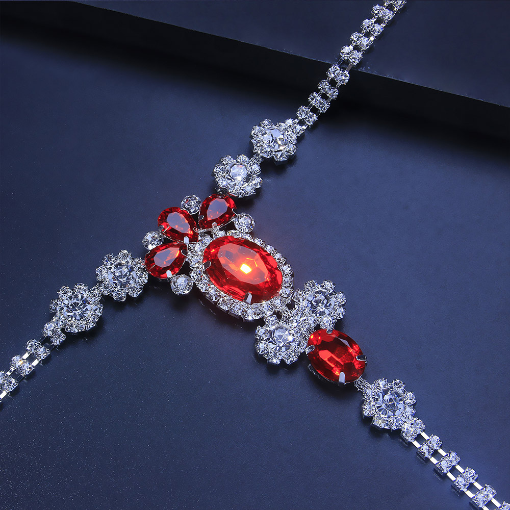 Elegant Crystal Body Chain With Rhinestone Statement Design